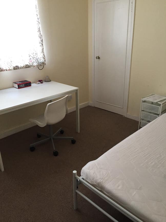 Double Room 5 Mins Walk to Rgu Main Photo