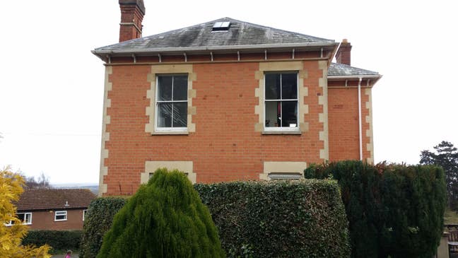 Pair of large double rooms in Malvern Wells. Main Photo