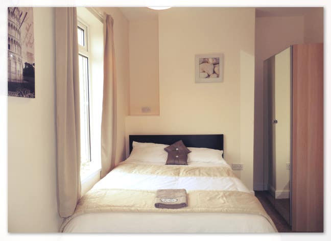 Double En-suite Rooms! Bentley! NO DEPOSIT Main Photo
