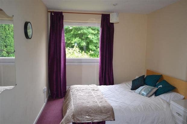 Large double Room Available -Bills Inc*  Main Photo