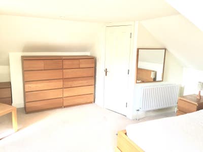 Huge double room, parking, central Abingdon Main Photo