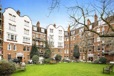 Attractive Spacious West Hampstead Apartment Main Photo