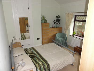 Large, double room in recently refurbished house Main Photo