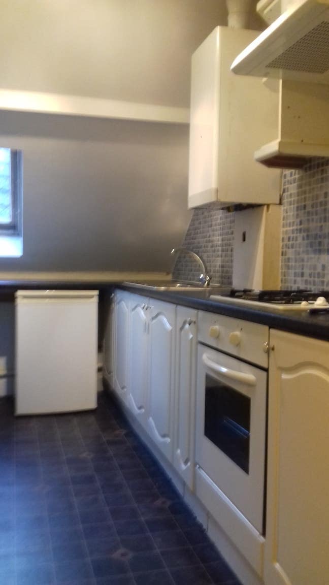 2 bedroom flat Main Photo