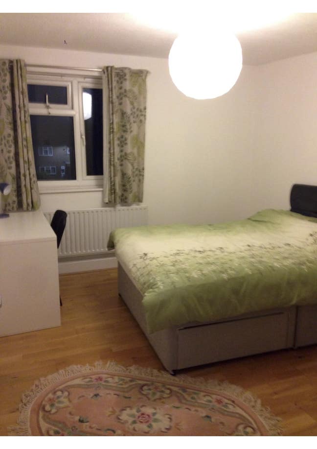 Large double room for rent - Walton Main Photo