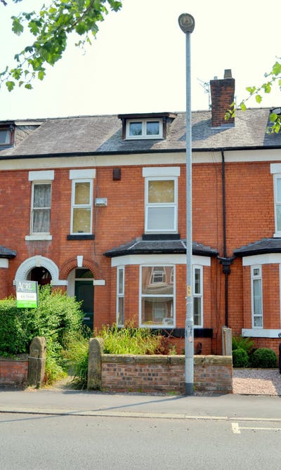 6 Bed House in West Didsbury Main Photo
