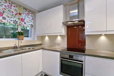 Fantastic Cosy Bright 2 Double Bedroom Flat Main Photo