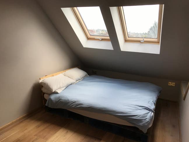 Large Double Room In Well Connected Area of Hove Main Photo