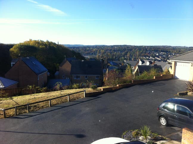 🏡 Modern Detached House Share in Wrose, Shipley – Main Photo