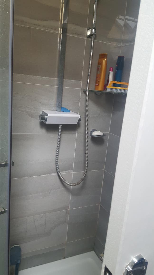 Newly Renovated Double Bed room(ensuite) Main Photo