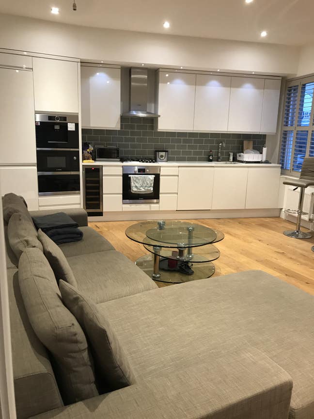 Double room in modern new build  Main Photo