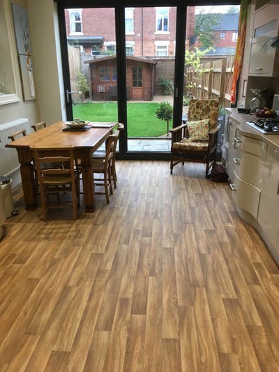 Large top floor double room Main Photo