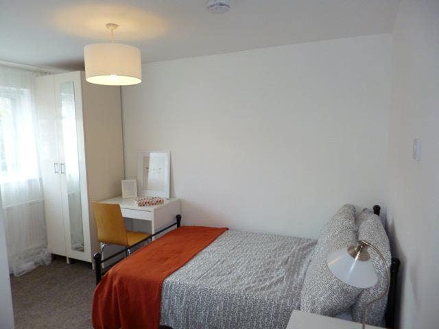 Ensuite Double Room in Worcester City Centre Main Photo