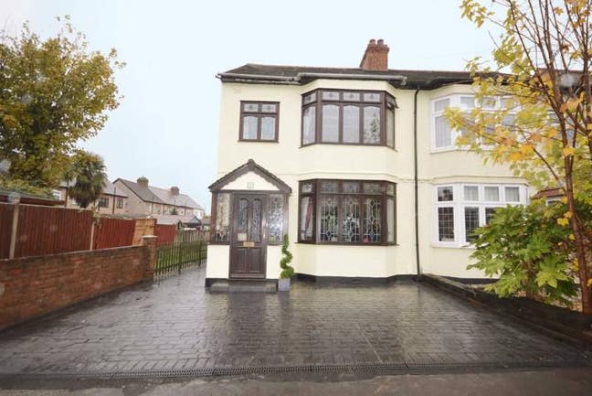 Double Room to Let in Hornchurch, Near Station Main Photo