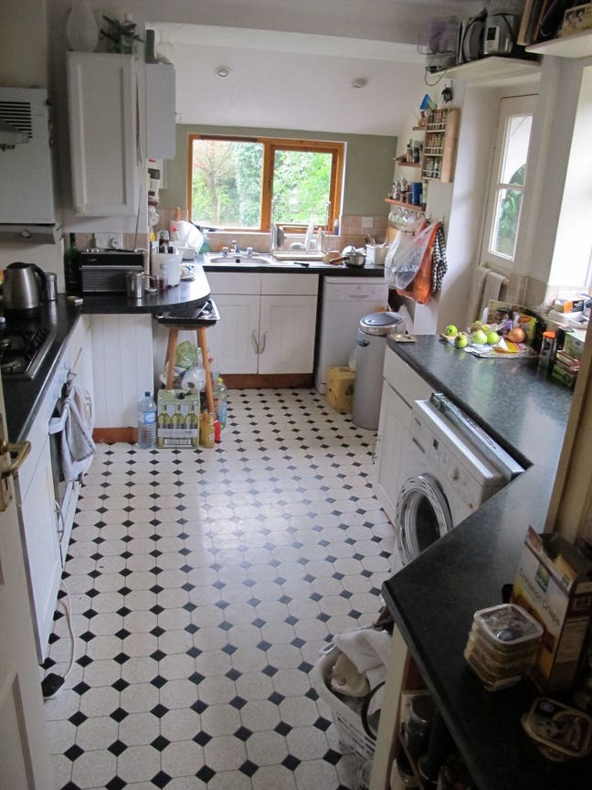 Single Bedroom near PR Hospital, Gatwick/Brighton Main Photo