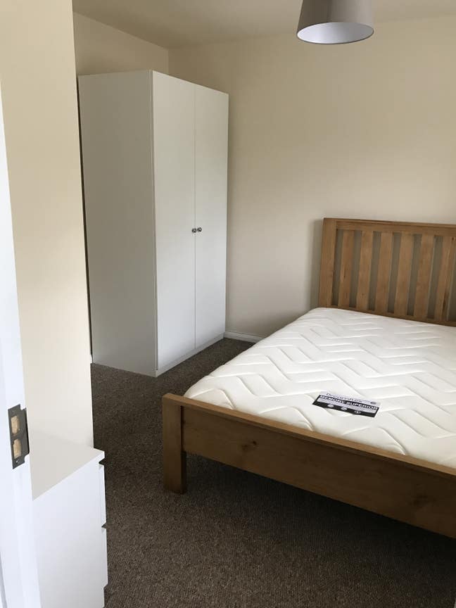 Double ensuite room    Main Photo