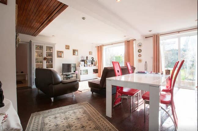 House Share - Ideal for Young Professional  Main Photo
