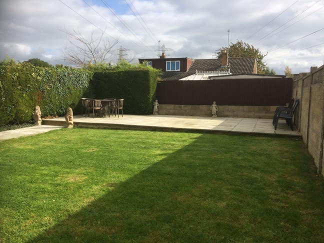 1 double room for rent Main Photo
