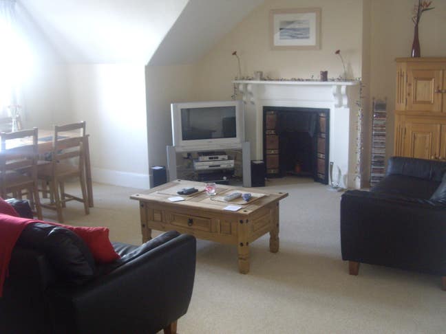 Two bed fully furnished flat to rent in Redland Main Photo