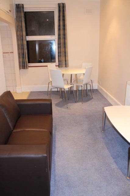 DR7- Bright Airy 1-BED Flat -Willesden Green NW2 Main Photo