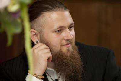 Professional Male seeks a single or double room Main Photo