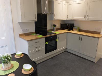Premium En-Suite Rooms in Luxury House Main Photo
