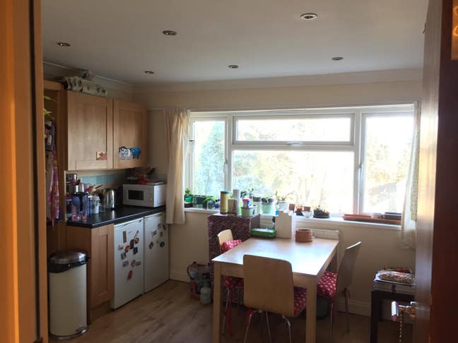 All Bills Included Quiet, Bright First Floor Flat Main Photo