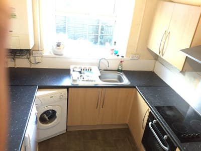 Refurbished 5 bedroom house with two bathrooms Main Photo