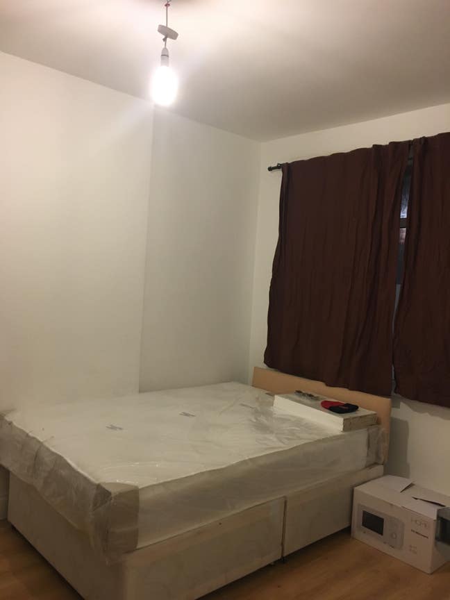 Studio Flat Main Photo