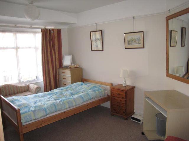 Large En-suite Room in Bathwick Main Photo