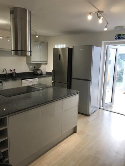Luxury town house in Elm Park, Hornchurch Main Photo