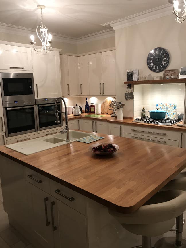 Mon-Fri let - Double room & ensuite South Swinton  Main Photo
