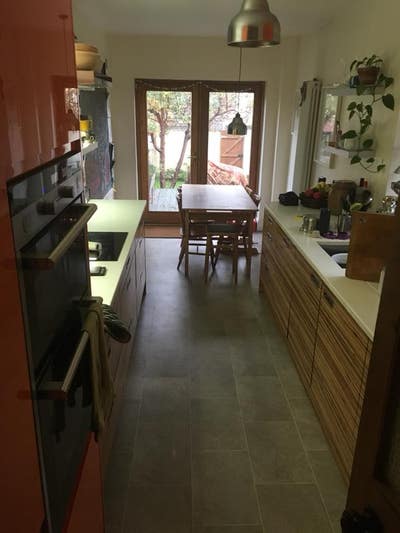 Double Room to let in family home Main Photo