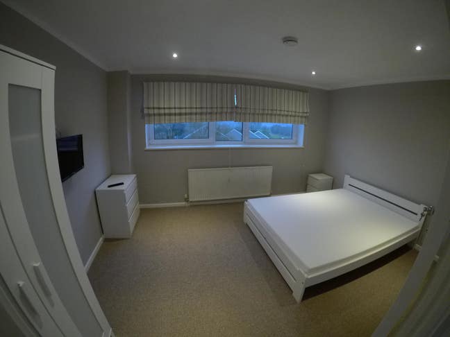 Hemel Hempstead  , all bills included. Main Photo