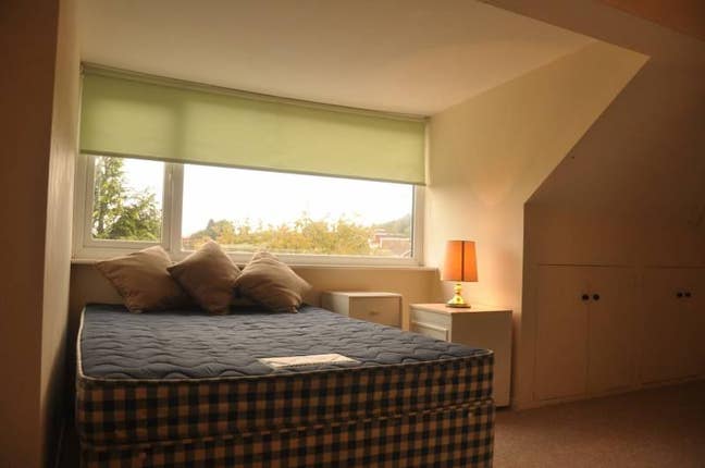 First Week Free*Stunning Double,All Bills Included Main Photo