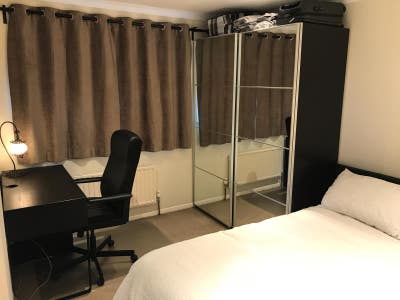 Double Room Available Canary Wharf Main Photo