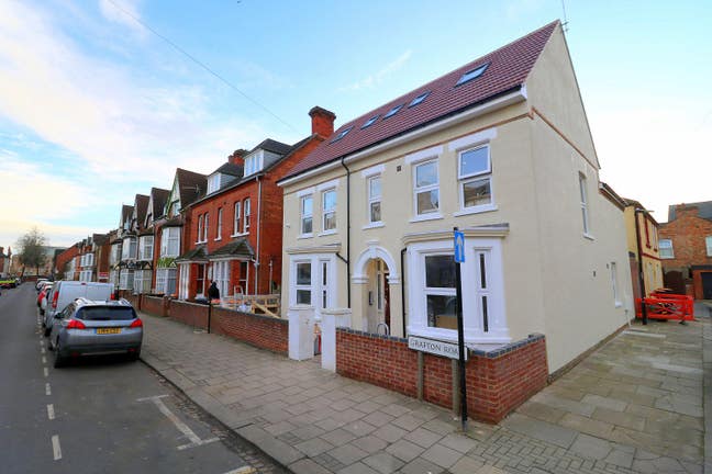  Luxurious Ensuite Room in Town  Centre Main Photo