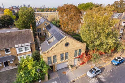 4 bedroom house in Bow close Mile End tube  Main Photo