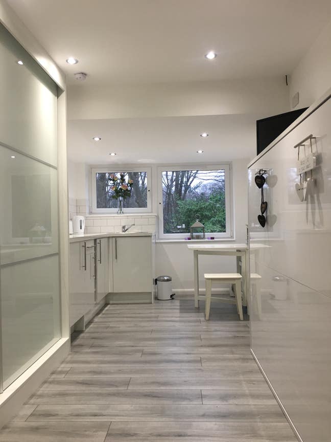 Studio with Private Bathroom Main Photo