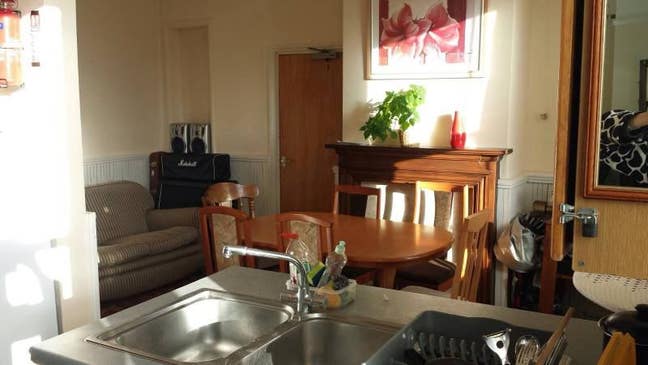 Nice big Furnished Room Near City, Bills Included! Main Photo