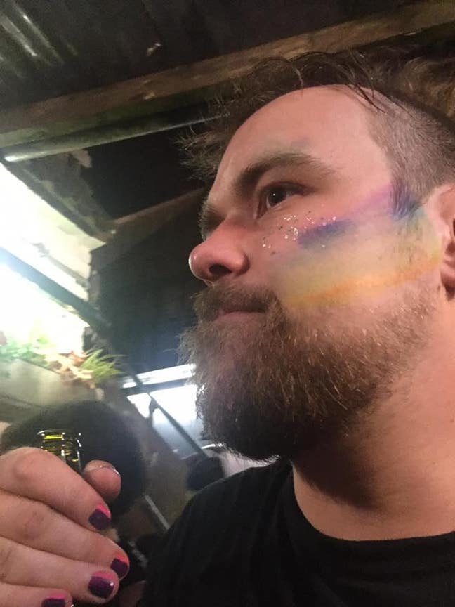 geeky artsy queer guy looking for a room Main Photo