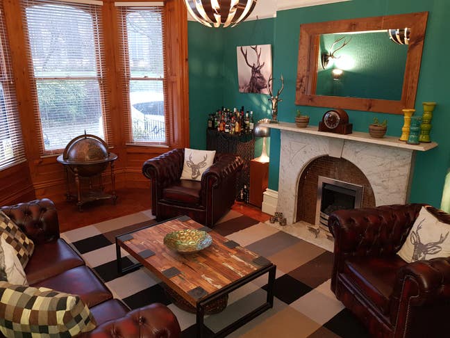 Beautiful victorian mid terrace Main Photo