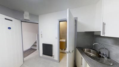 Great West Drayton Ensuite Studio Rooms Winnock Rd Main Photo
