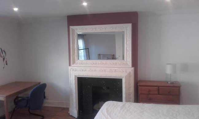 My biggest room . Good for two persons. Main Photo