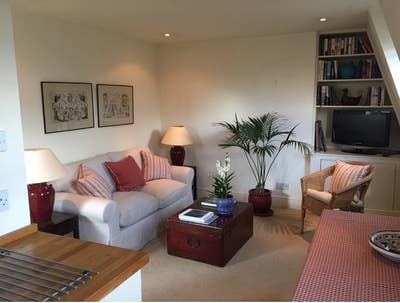 Impeccable Self Contained 1 bed flat  Main Photo