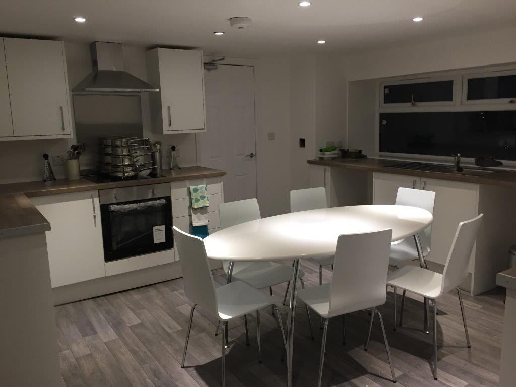 Rooms for rent Drybridge, Banffshire flatshare Drybridge, Banffshire house share rooms to let