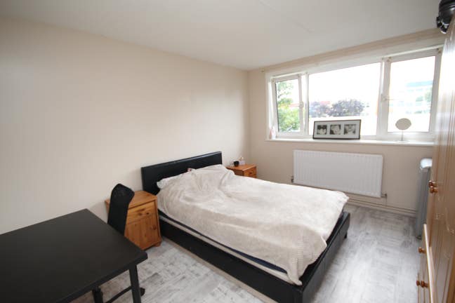  Double Room in Refurbished Flat in Stratford Main Photo
