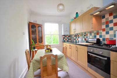  Nice single,room in center ideal for young profes Main Photo