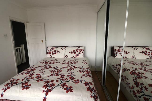 Comfortable Double Room: Walk to Ipswich Hospital Main Photo