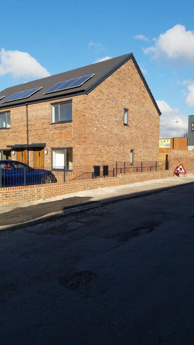 Room in Connell Garden M12  Hyde Rd close to city  Main Photo